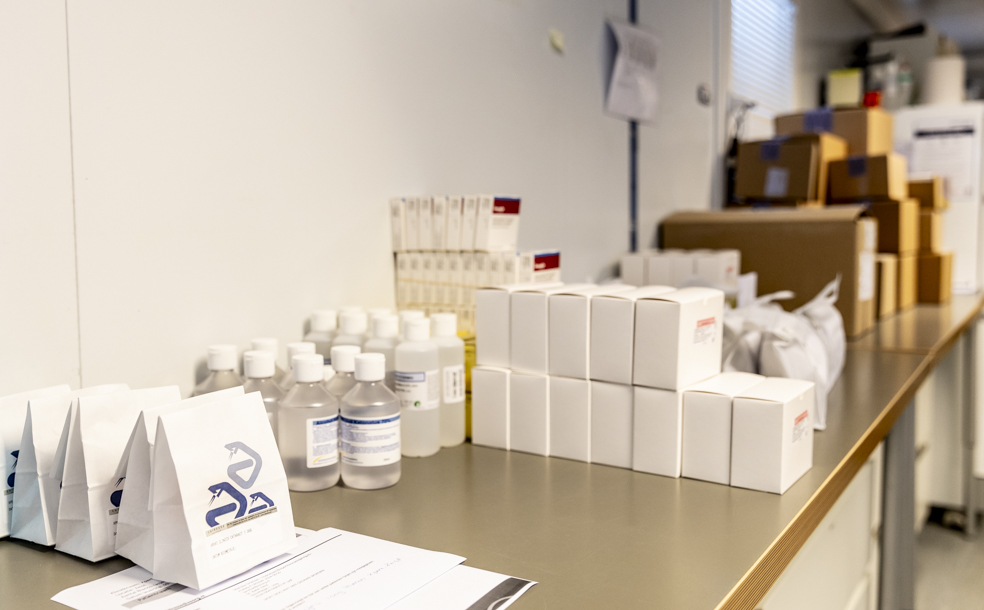 Voorraad van medicatie en medische hulpmiddelen.